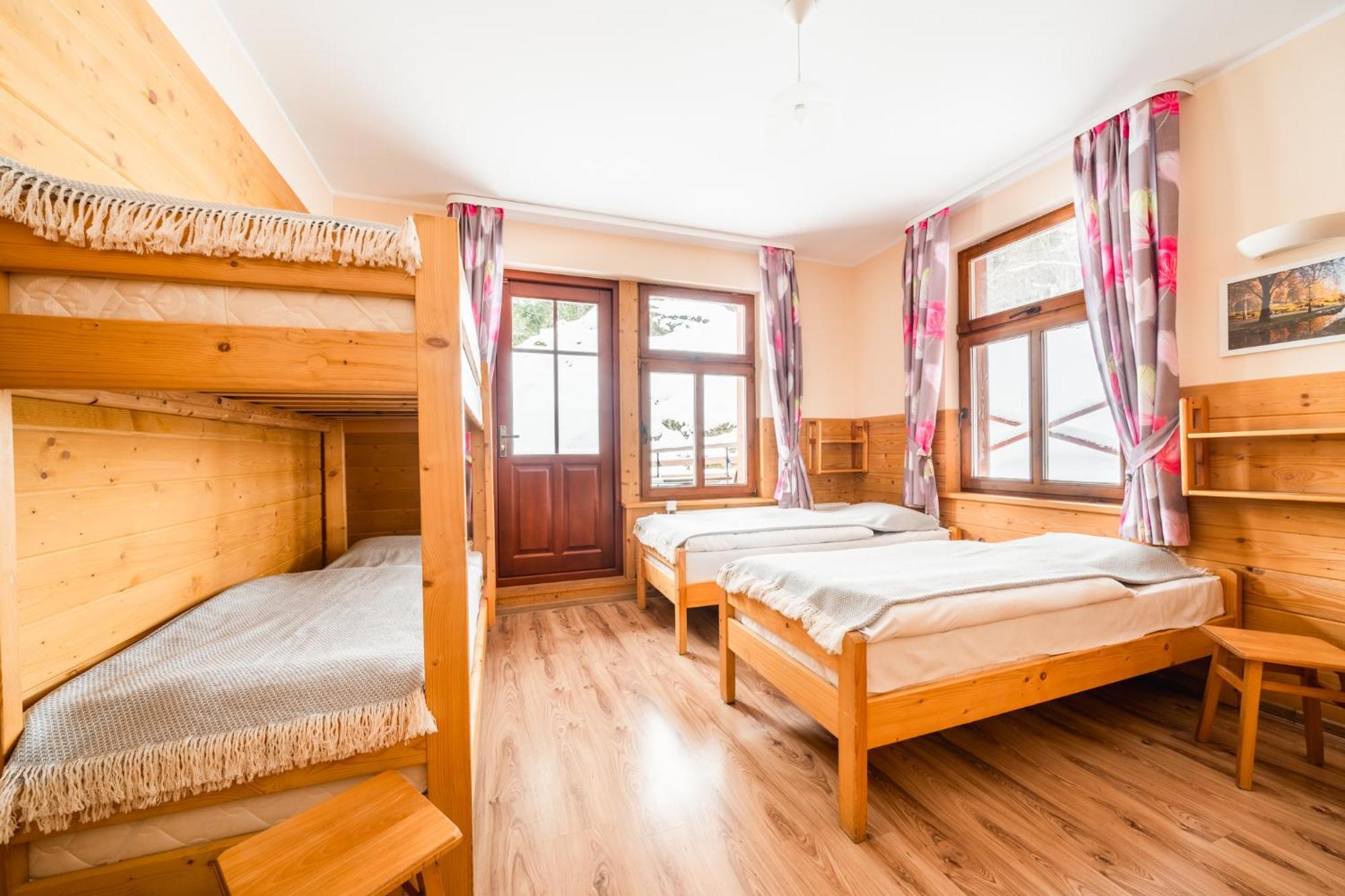 Hotel Schronisko Pttk Orlica Szczawnica Exterior foto